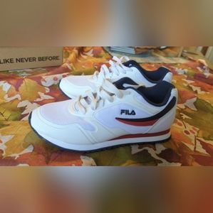 Fila Forerunners 🆕 size 7